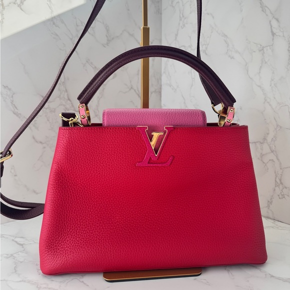 Louis Vuitton Handbags - Beautiful Like New Louis Vuitton Capucines bag